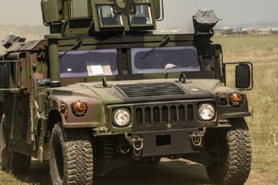 Army Wife Demands Military Salute, Completely Unaware of What She's Getting Herself Into