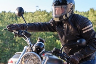 Elderly Man Stuns Arrogant Bikers with Unexpected Response